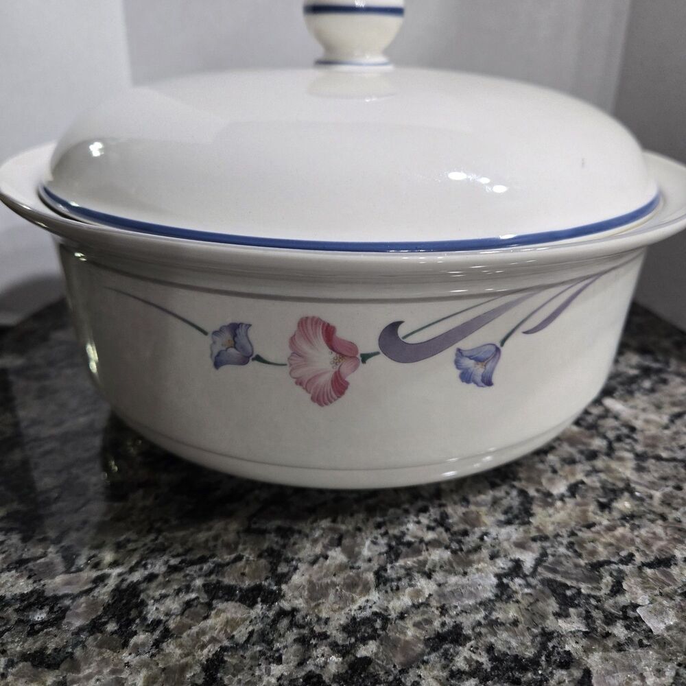 Lenox Chinastone GLORIES ON GREY Casserole Dish with Lid 9 5/8" BEAUTIFUL